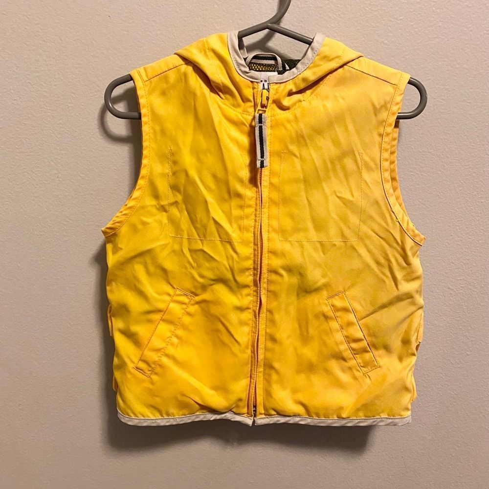 GAP Vest